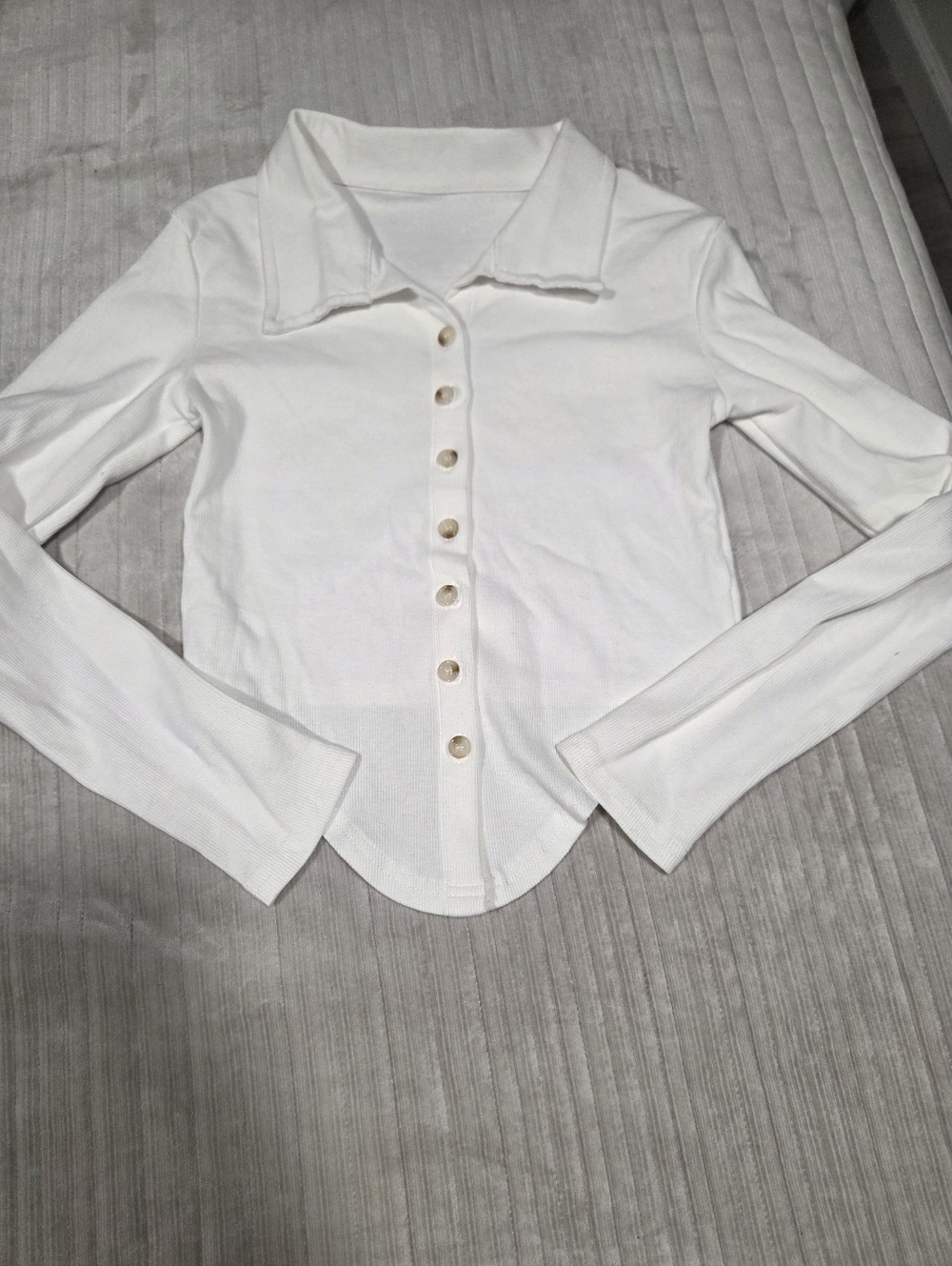 Classic Ribbed Button-Front White Women’s Top - Picture 3 of 5